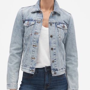 Gap Light blue Jean Jacket size M